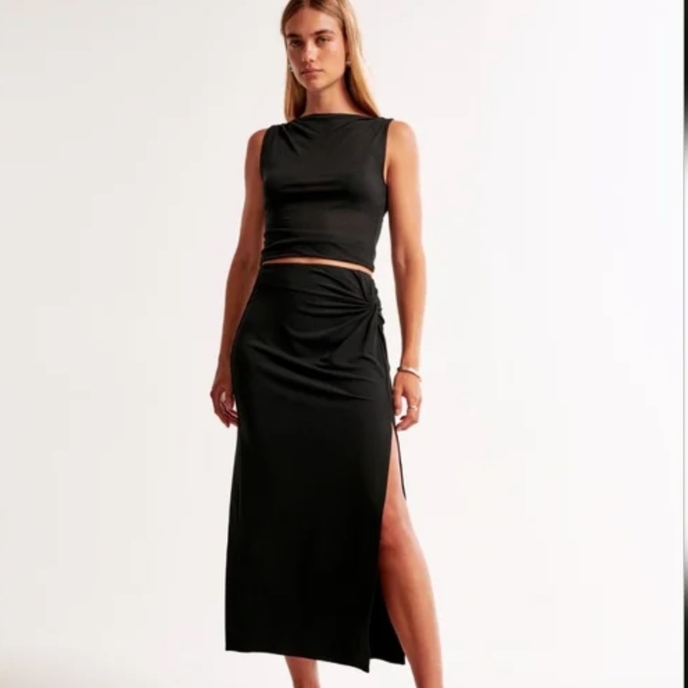 Abercrombie Twist Maxi Skirt with Side Slit